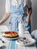 Творог, сдоба и любовь. Нежные рецепты для всей семьи: от сырников и запеканок до чизкейка и штоллена — фото, картинка — 2